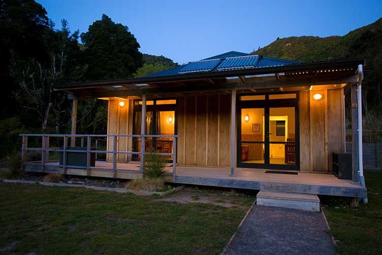 Cabins with solar heating